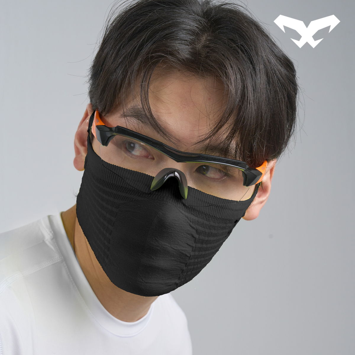 NAROO A1S black face cover worn with glasses