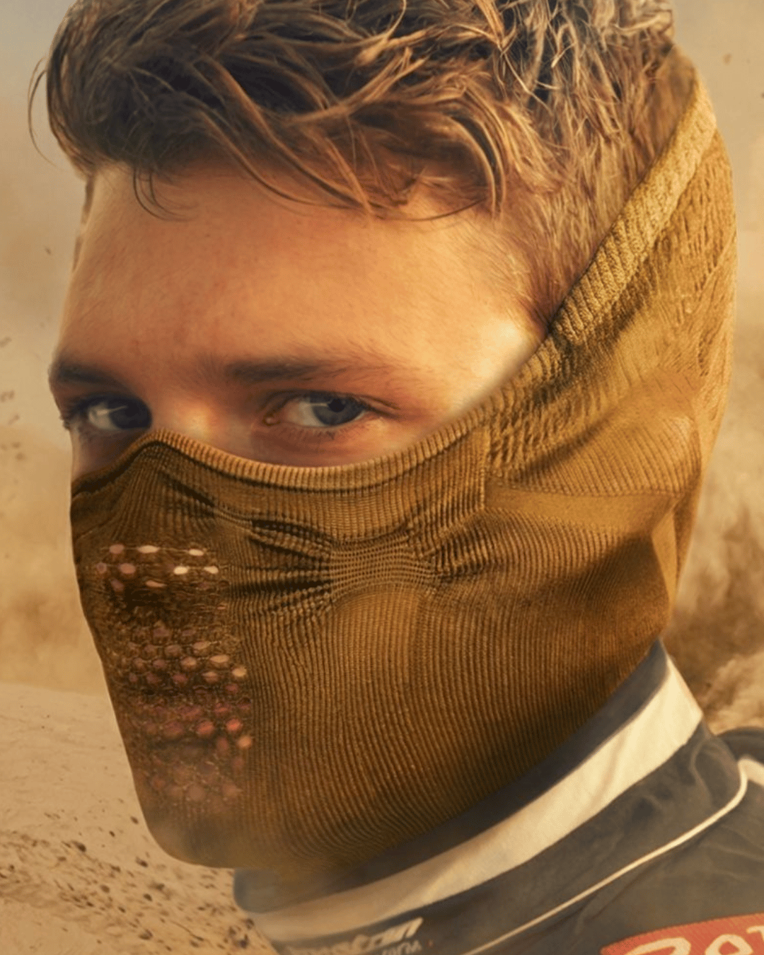 NAROO A1H brown half balaclava worn outdoors